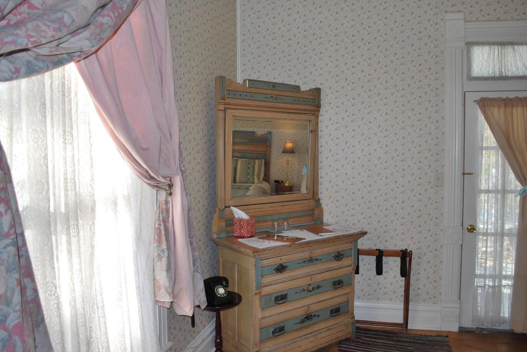 The Cottage At 241 North Сейнт Джордж Екстериор снимка